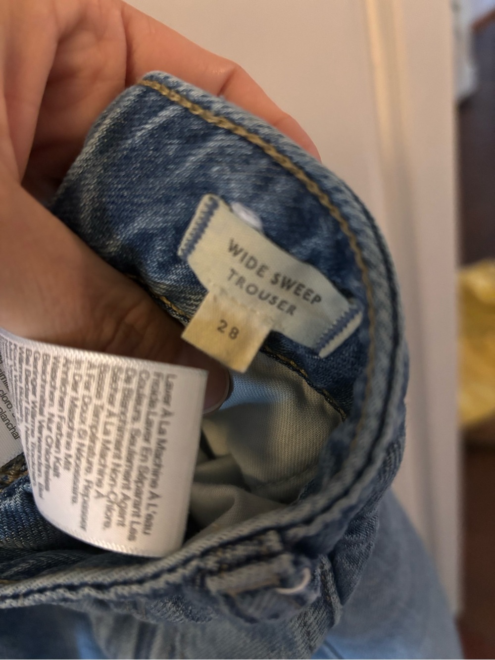 Madewell Wide-Sweep Denim Trousers
ROBERTSON WASH - Picture 8 of 8